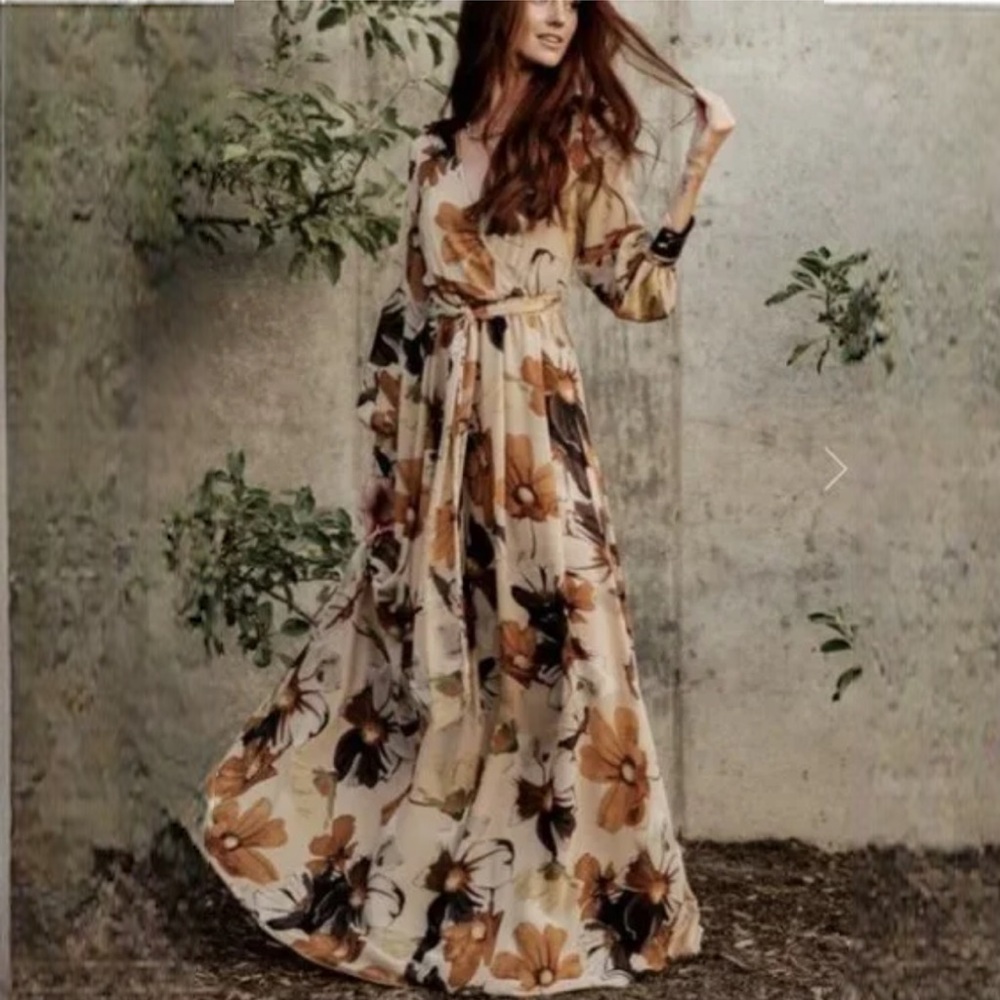 NWT Baltic Born Lydia Long Sleeve Maxi Dress in Camel Floral Sz L